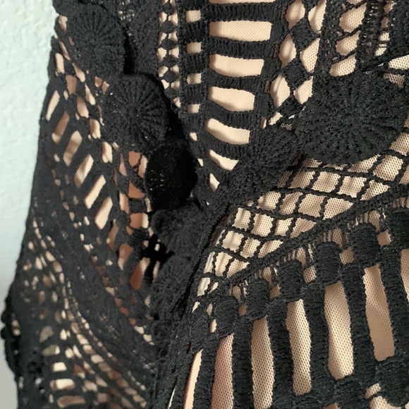 Few Moda Crochet A Line Dress - Picture 5 of 12